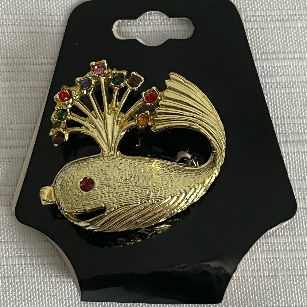 Whale Spraying Multi-Color Crystals Brooch